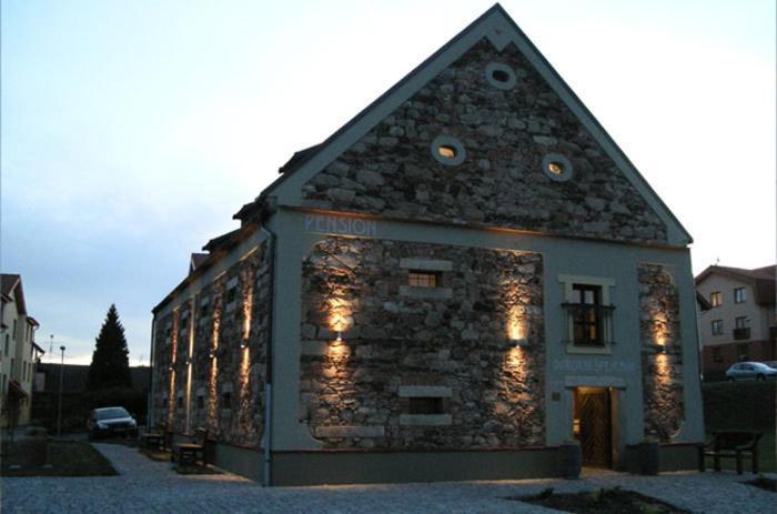 Barokni Spejchar Hotel Tlucna Exterior photo
